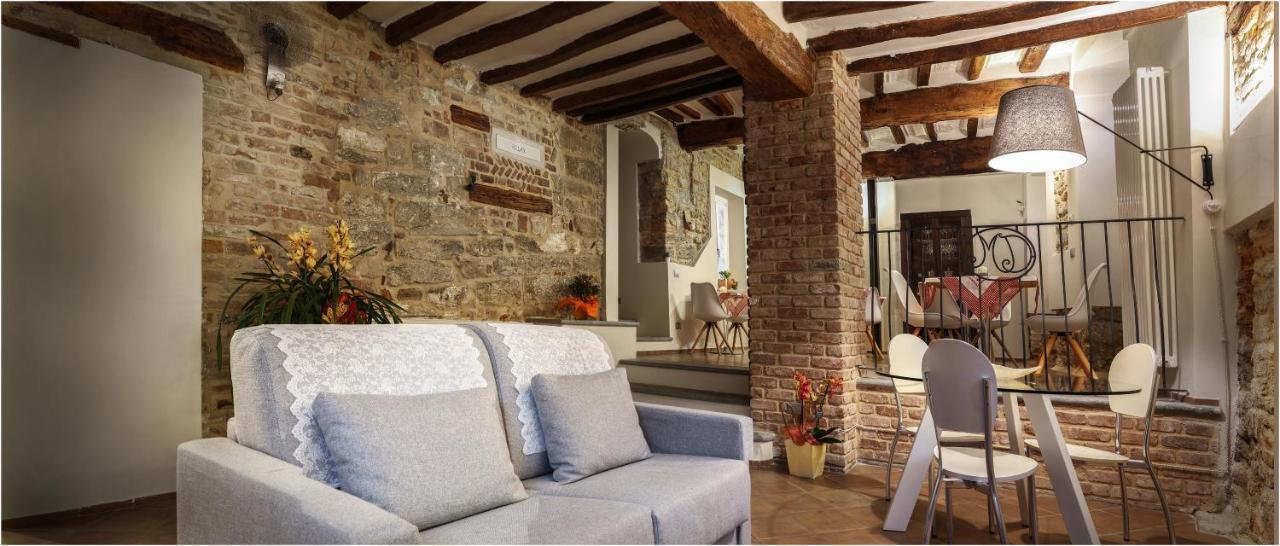 Il Giardino Sul Tetto B&B Guarene Exterior photo