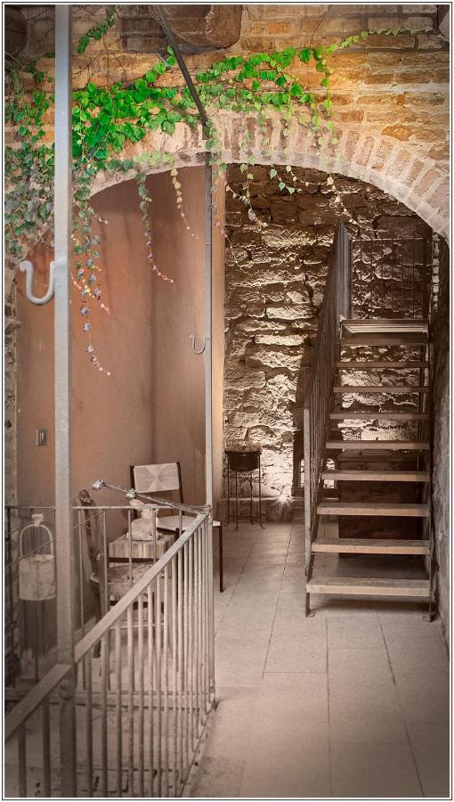 Il Giardino Sul Tetto B&B Guarene Exterior photo