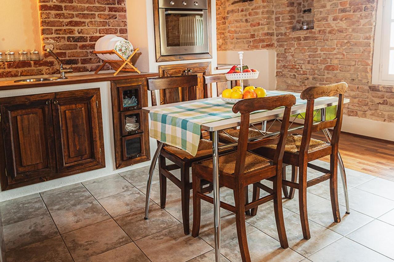 Il Giardino Sul Tetto B&B Guarene Exterior photo