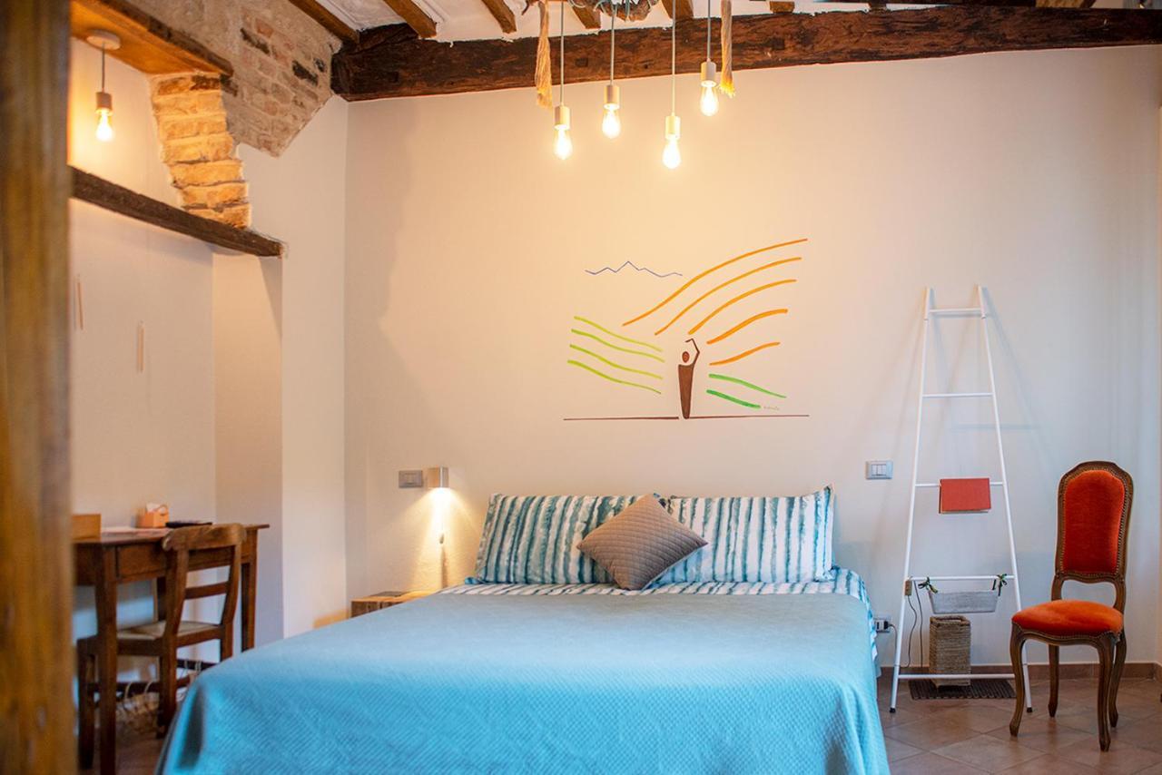 Il Giardino Sul Tetto B&B Guarene Exterior photo